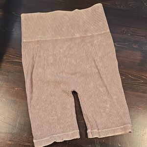 Aura Ribbed Leggings with High Waist Biker Short